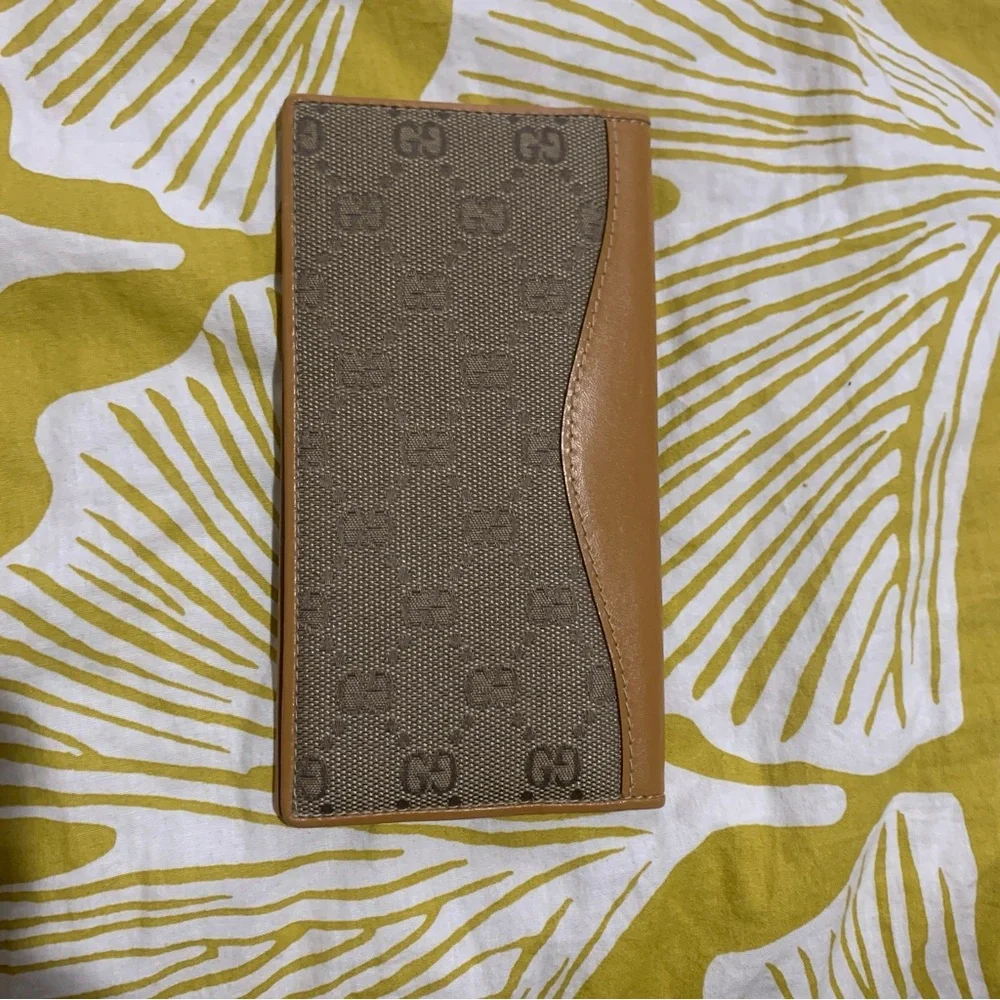 Gucci Checkbook Wallet - Picture 8 of 14